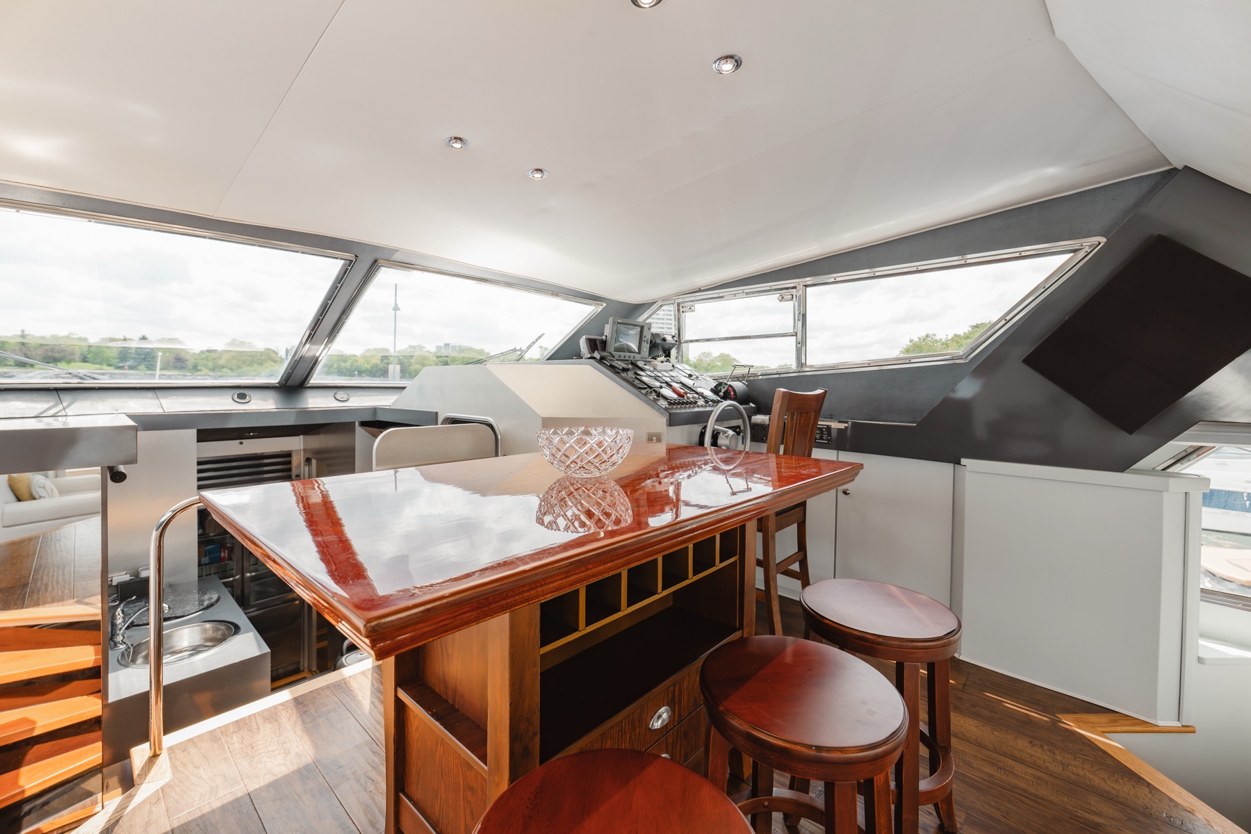 Valhalla Yacht Charters main level photo 12