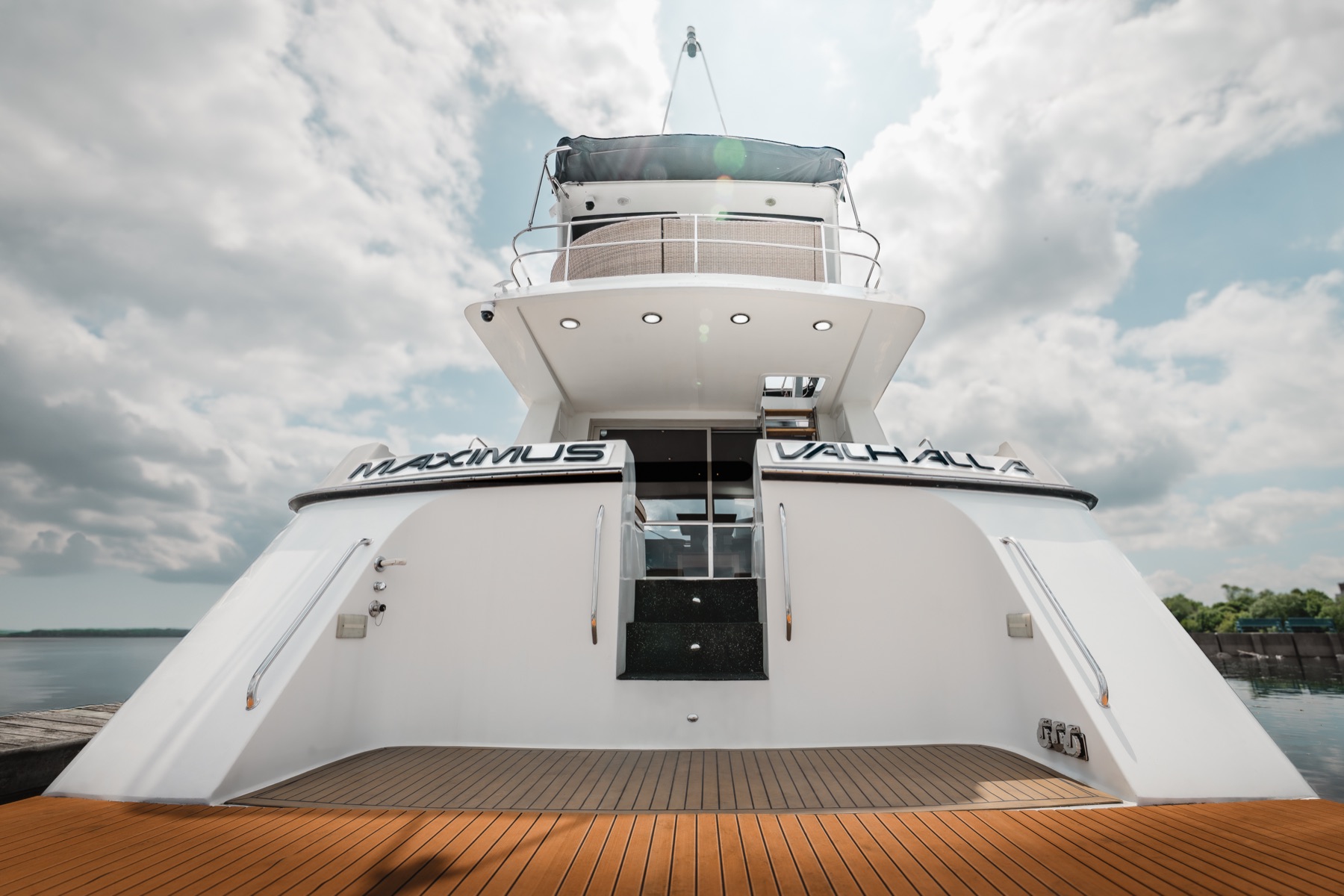 Valhalla Yacht Charters rear deck photo 8
